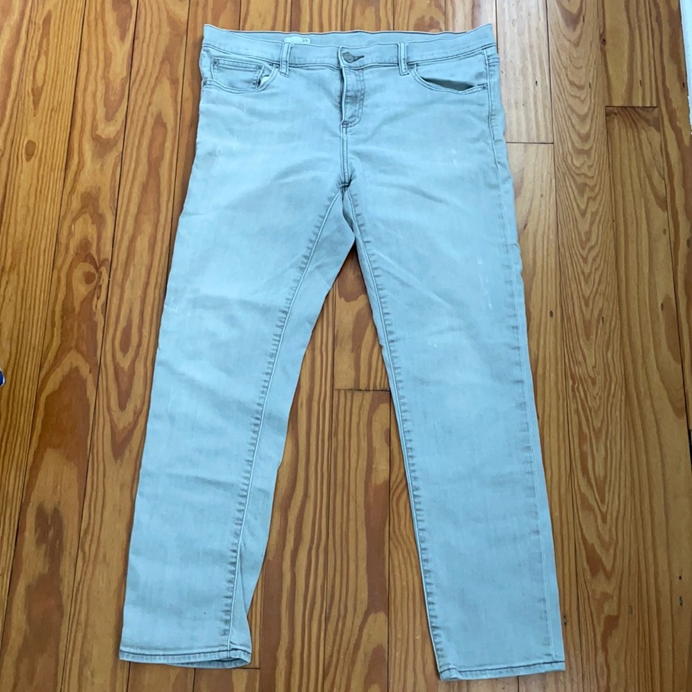 Girlfriend Gap jeans.  Light gray size 31r